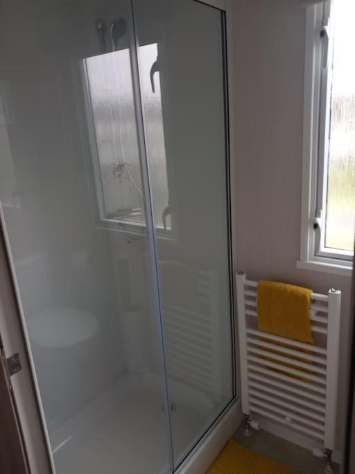 Nadia's Smart Tv & Wi-fi Holiday home